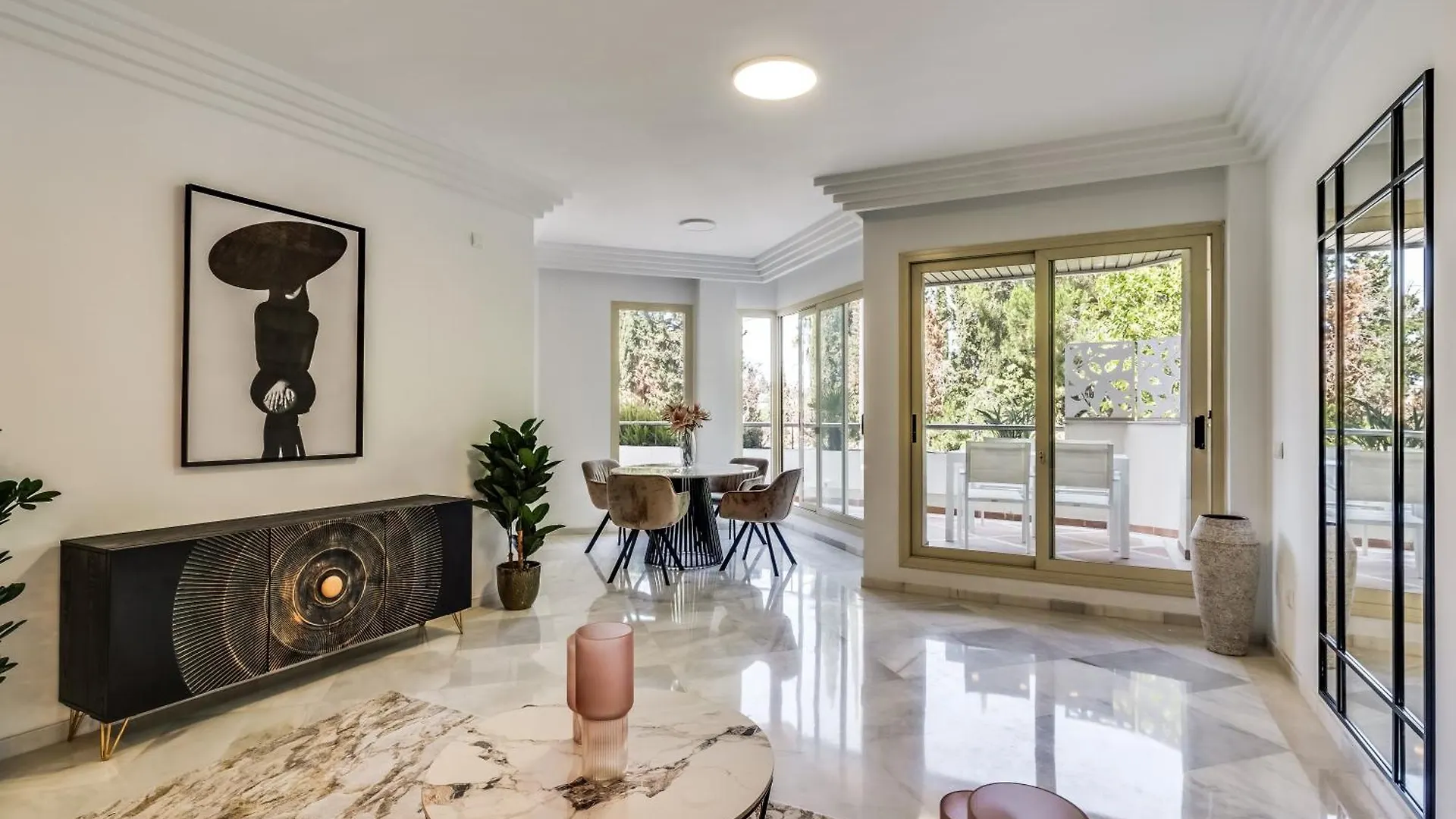 Hotel apartamentowy Molo Residences Boutique Apartments & Spa Marbella Hiszpania