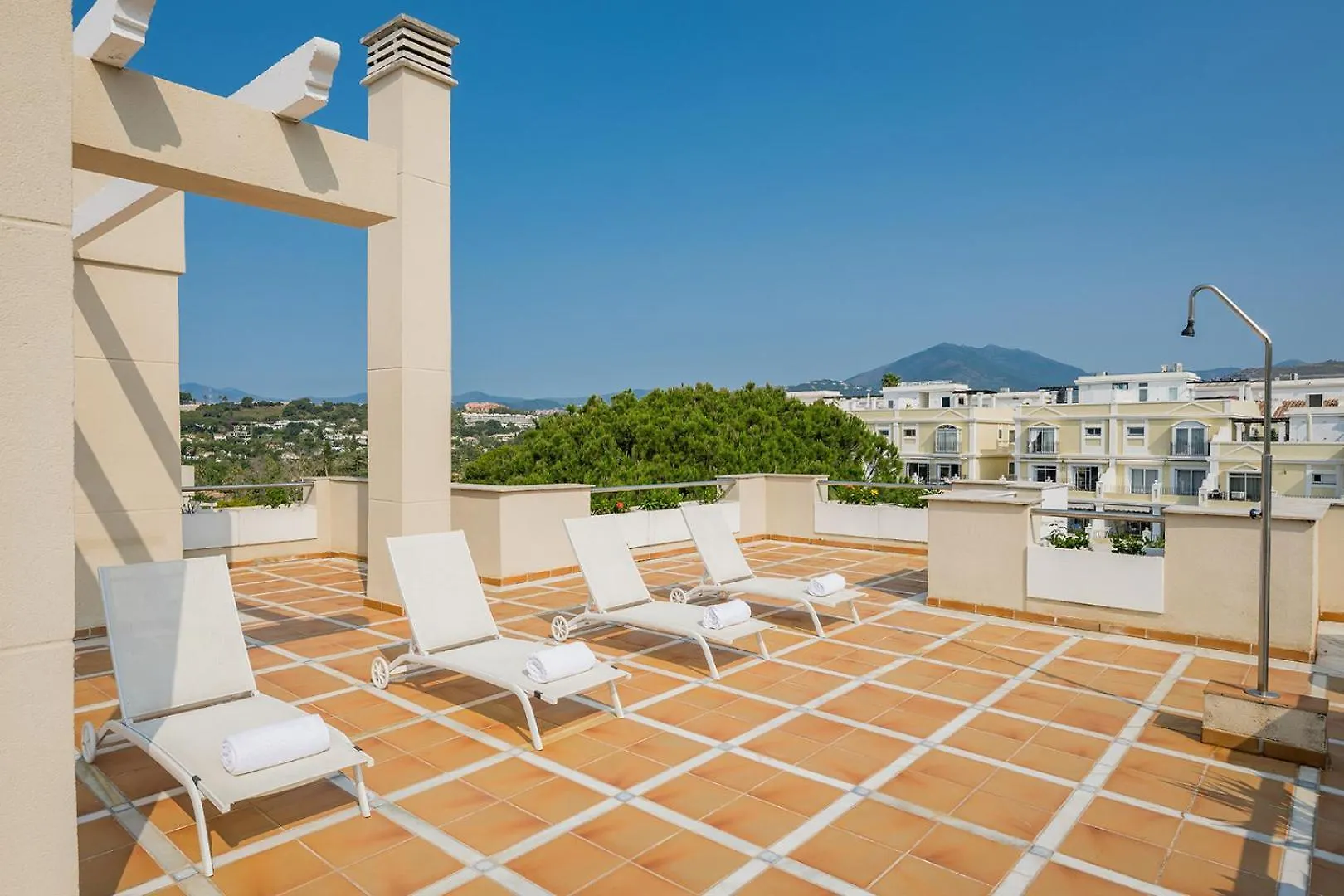Molo Residences Boutique Apartments & Spa Marbella Hotel apartamentowy